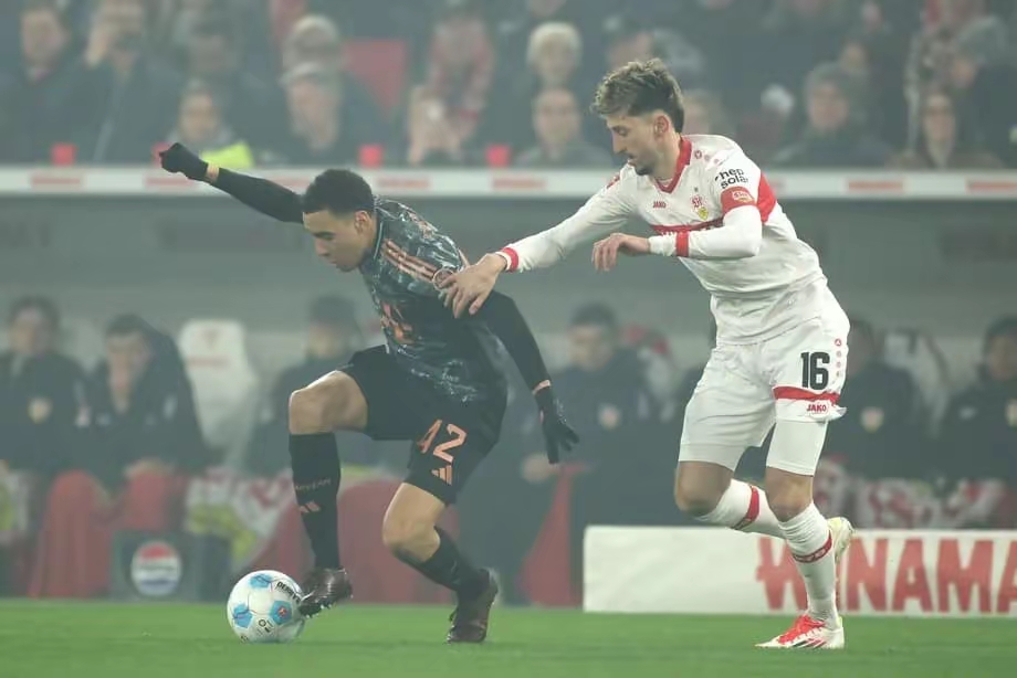 1xBit体育平台-包含梅斯攻防稳健，球队全力以赴的词条