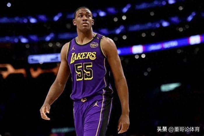 包含河床伤病名单更新，关键球员状态备受关注的词条