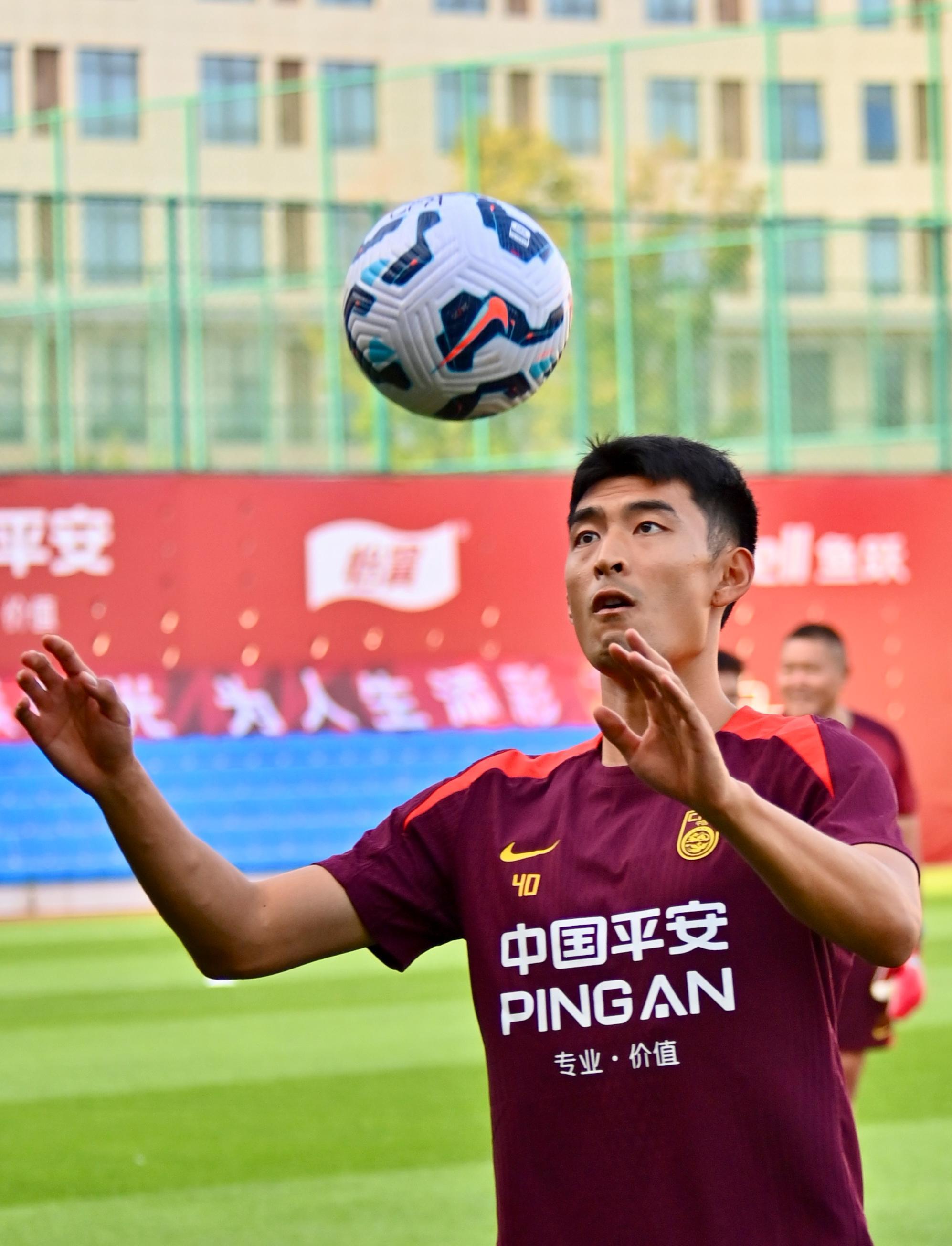 球队备战国际大赛,主教练严格要求 球队备战国际大赛,主教练严格要求