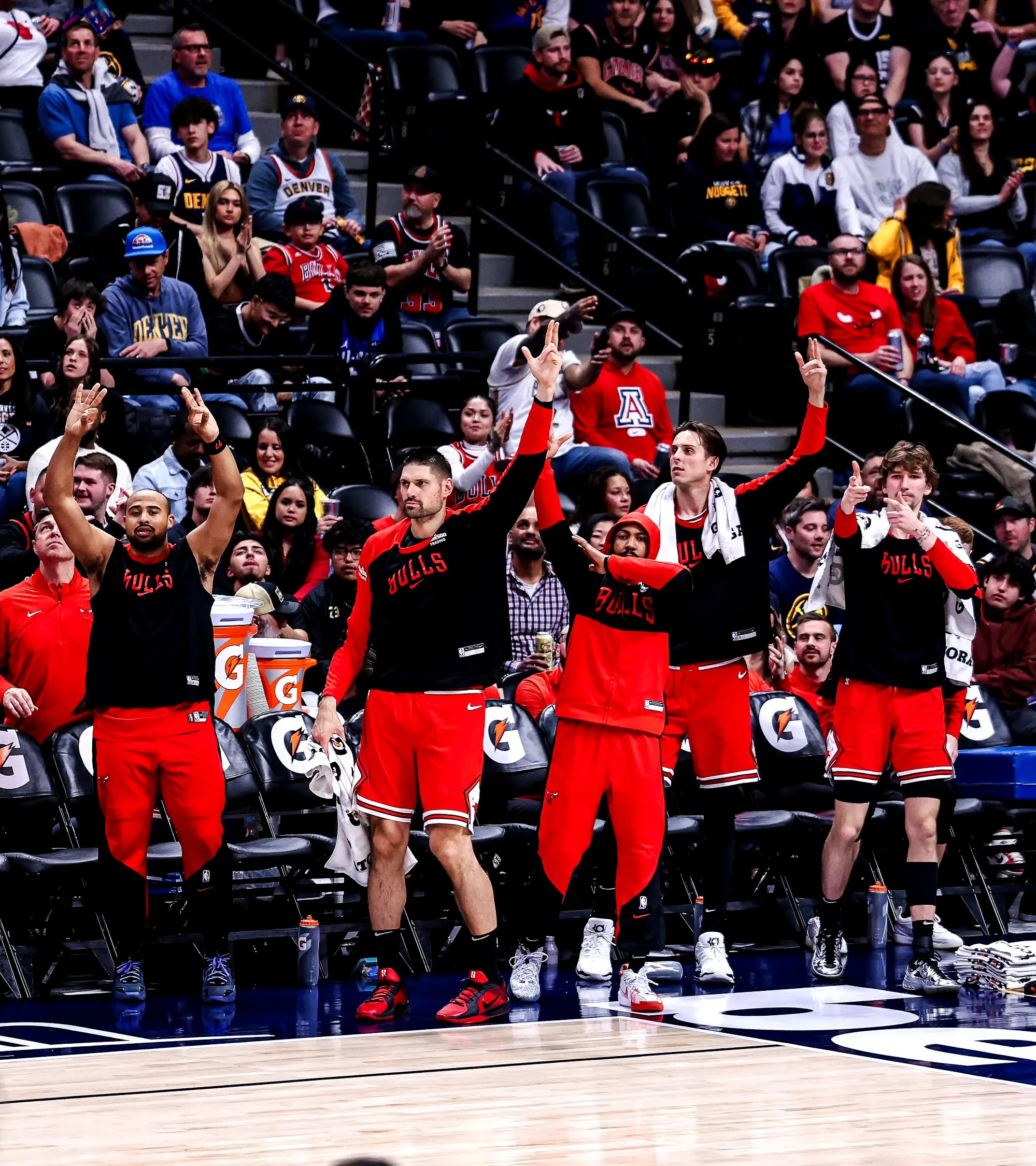 1xBit体育馆-独行侠大胜公牛，取得两连胜