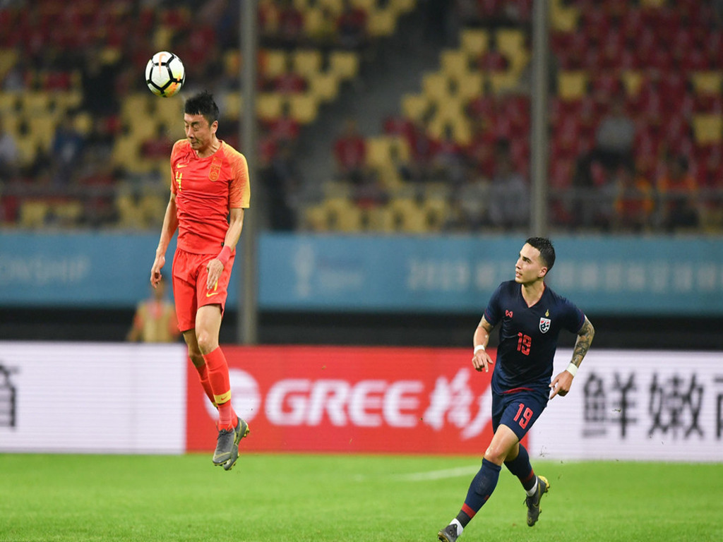 惊心动魄一战，球队险胜对手的简单介绍