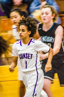 1xBit体育登录-篮球裁判培训班开讲，严格规则解读